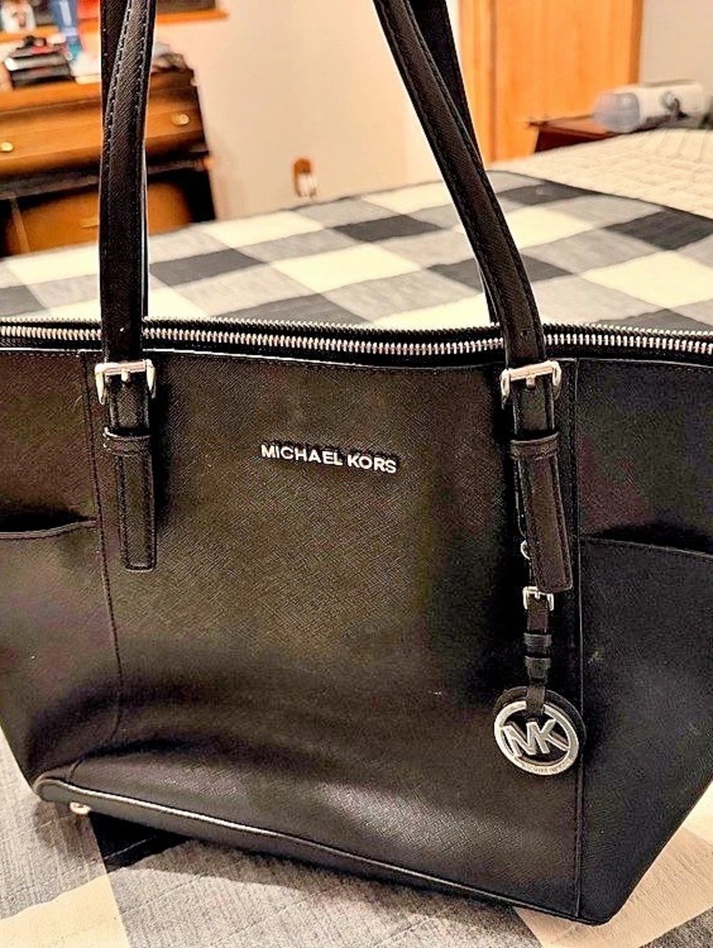 Michael Kors Jet Set Travel Large Saffiano Leather Tote Bag Tote Bag Black